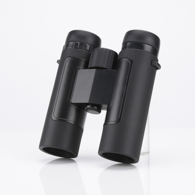 New compact 8x32 and 10x32 binoculars